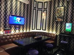 -皇马纯KTV·量贩·聚会(民治店)