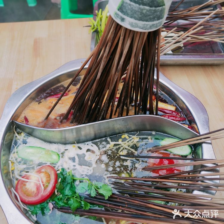 本来准备去秒杀结果时间没把握好没秒到，然后就来吃这家