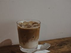 海盐焦糖冰拿铁-素咫咖啡CLIFEROSE
