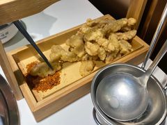 -洪氏嗨捞·广东猪肚鸡·椰子鸡火锅(西咸万象城店)