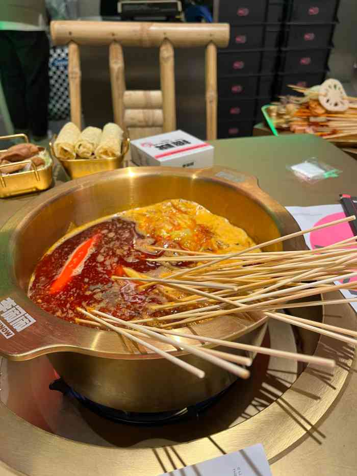 李闹闹麻辣烫(水碾河店"先说结论:好好好好吃 这家绝.