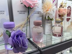 -上海化妆品时尚名品店