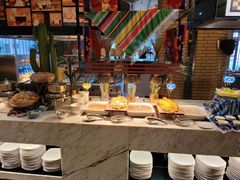 自助取餐区-丽都皇冠假日酒店·Matrix亦餐厅(望京店)