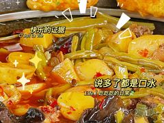 -楠柏弯休闲山庄(梨花溪店)