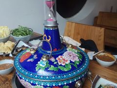 -毛辣果·贵州红酸汤牛肉火锅(西单店)
