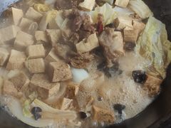 -粘豆包柴火铁锅炖