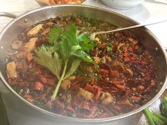 -余家庄肥肠鱼地方汤锅(银杏大道店)
