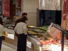 -元一希尔顿酒店·鲜切牛肉火锅禅自助餐厅