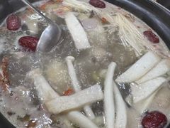 -濠轩阁特色生蚝火锅(水湾路店)