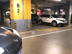 场地-宜家家居（上海徐汇商场店）-停车场