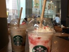 草莓轻乳酪星冰乐-星巴克(深圳世纪汇分店)