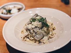 意大利传统车轮面-新贝乐意大利餐厅(苏州中心店)