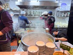 -云阿蛮云南生烫牛肉米线(奉贤路店)