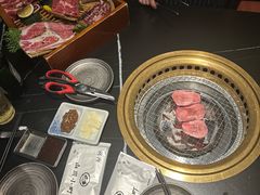 -山川小町·极番烧肉(新地假日广场店)
