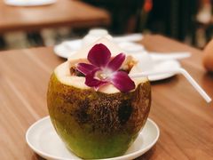 椰子水-The Dishes Seafood & Restaurant