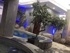 -水中央富硒温泉