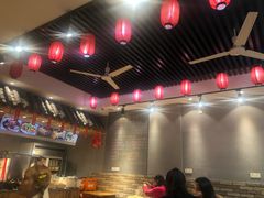 -爆炸头阿姨小四川正宗川味小吃(无任何分店)
