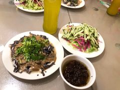 -黑八私房老北京炸酱面
