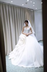 -台湾蔡美月婚纱租赁