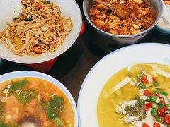 -川流不息·地道川菜·小龙虾(松东路店)