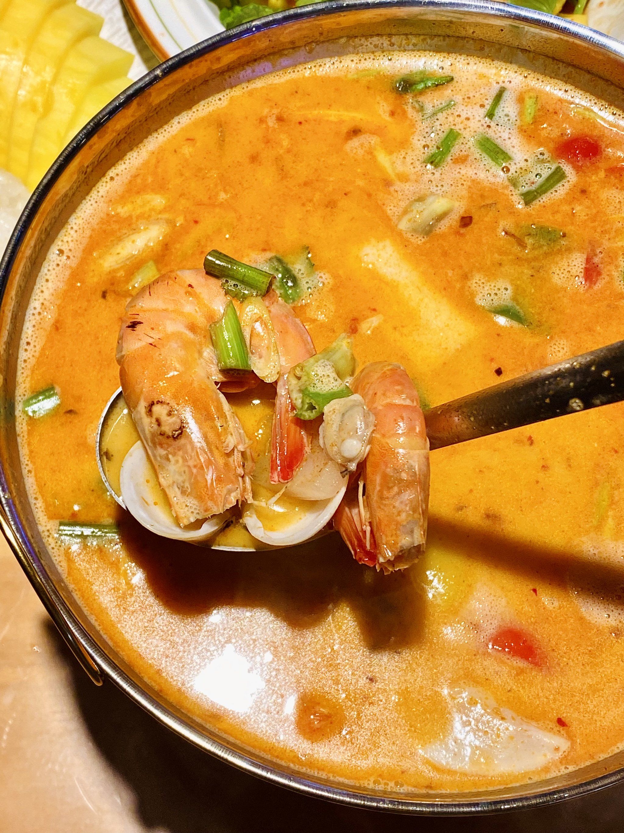 吃泰国菜必点冬阴功汤