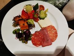-广州万富希尔顿酒店·感趣自助餐厅·金秋蟹宴生蚝海鲜刺身烧烤