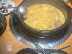 -一朵菌·野生菌探索家火锅(南亚店)