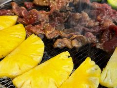 -围炉肉舍•炭烤活鳗•丹东海鲜烤肉(步行街店)