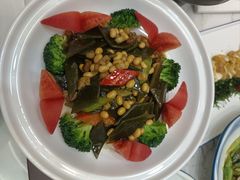 -园中园美食城