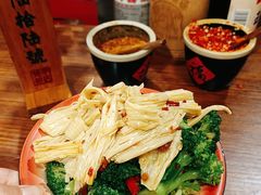-矮子粉店1985·长沙米粉(湘春路店)