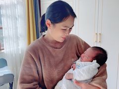 -爱的果实月嫂育婴师(世纪东方店)