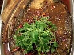 -鲁小三·大骨自助(金山总店)
