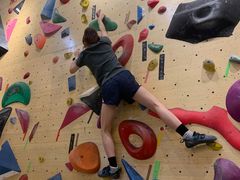 -Upper Climbing Gym 攀岩(华侨城店)