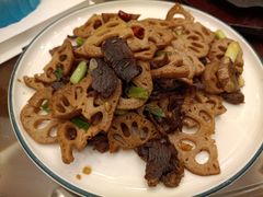 -房县土本味土鸡汤特色餐厅(沌口店)