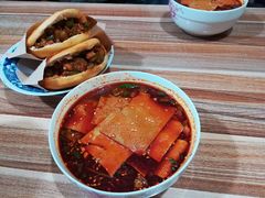 -老字号杨坡红油米线腊汁肉夹馍(东四道巷店)