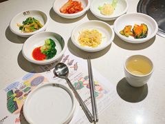 餐前小菜-本家韩国烤肉(青岛万象城店)