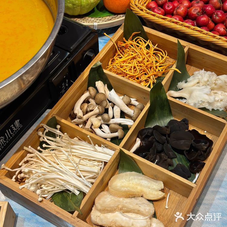 弹牙入味，傣味舂鸡脚：酸辣控的快乐源泉