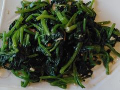 花生仁拌菠菜-嘉和一品粥(政府街店)