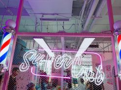-变画·发型STUDIO