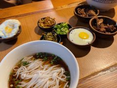-矮子粉店1985·长沙米粉(湘春路店)