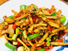 萝卜炒蹄子肉-三湘四水湖南特色餐厅(颐景公寓店)