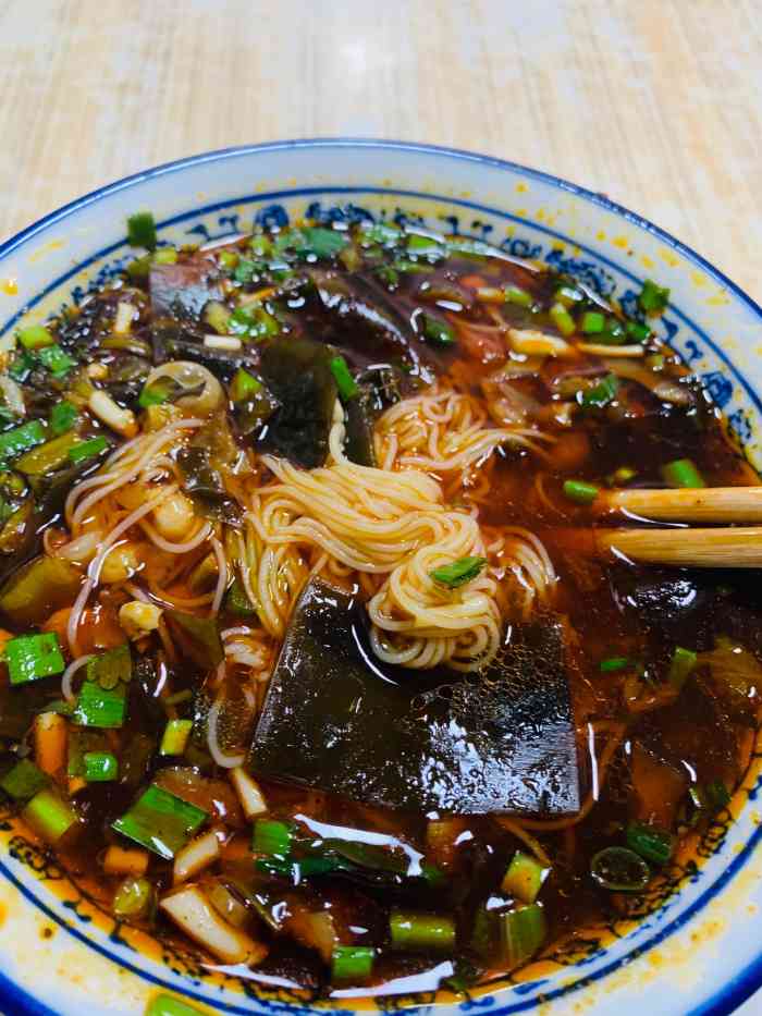 永华米粉(虹高市场店)-"米粉是每个绵阳人的美食情节,不在身在多远.