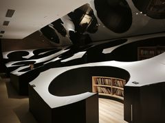 -涨巢·潮玩水疗局