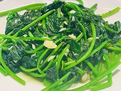 -三亚火车头万人海鲜广场