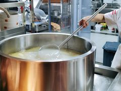 -佬土鹅肠火锅(中建大观店)