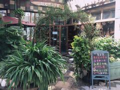 -泉乐坊步行街(烟酒特产平价超市店)