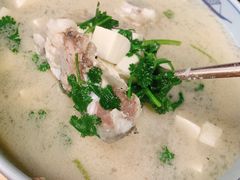 头尾豆腐汤-鹤睦鱼生·啫啫煲·海鲜(保利百合店)