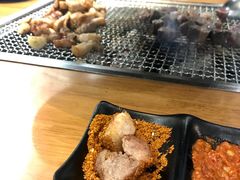 五花肉-肉甲韩国木炭烤肉(新壹街1店)