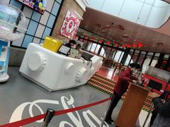 -东方明珠·可口可乐欢乐餐厅