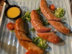 -SISTERS BAR RESTAURANT川意酒馆(嘉善老市H楼店)